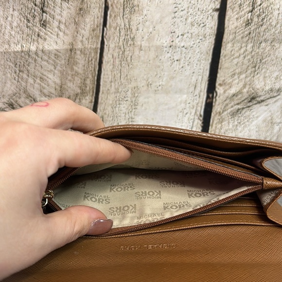 MICHAEL KORS - Wallet - Picture 9 of 12